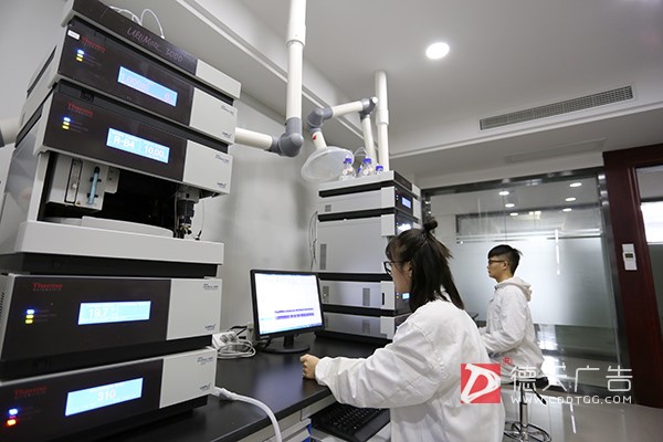 常德市德天廣告有限公司,品牌設(shè)計(jì),活動策劃,影視攝制,廣告設(shè)備租賃,媒體廣告推廣,